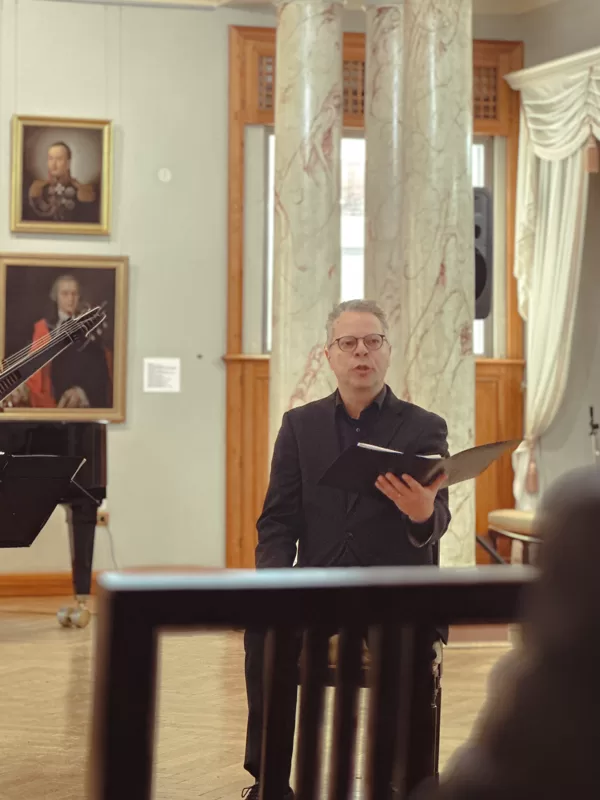 Mats Lillhannuss (Mats Lillhannus, tenors)